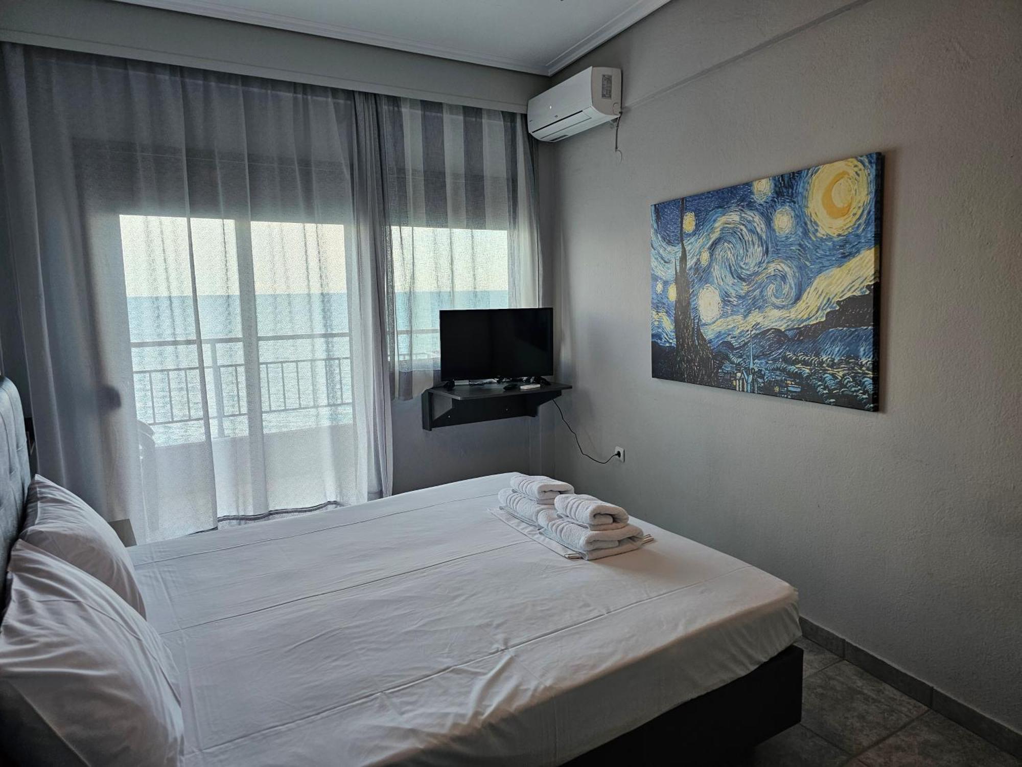 Studio Just On The Beach Paralia Katerinis Room photo