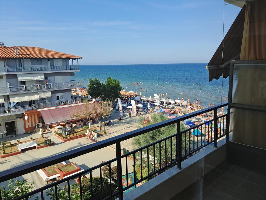Studio Just On The Beach Paralia Katerinis Exterior photo